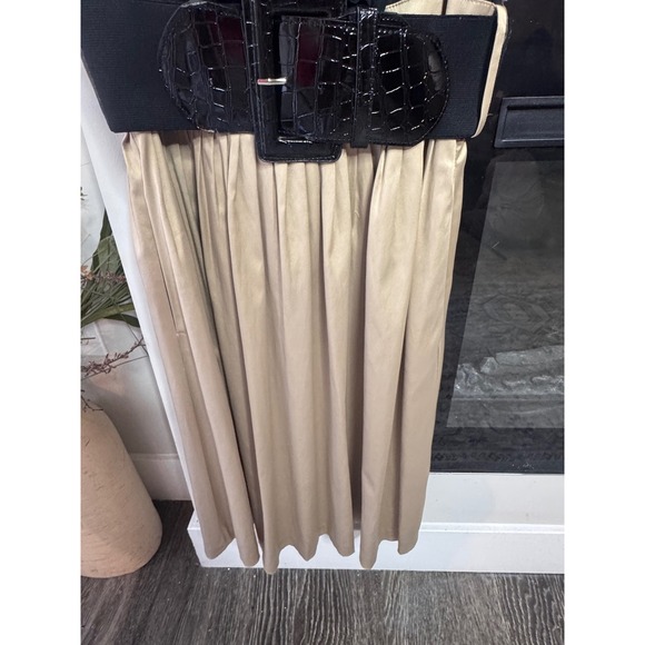 Eliza J Black Ruffled Collar Sleeveless Beige Maxi Dress Belted Size 6 - Picture 3 of 5